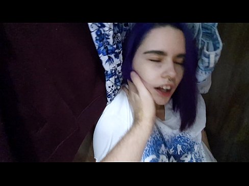 ❤️ I kitea taku tuahine i roto i te kaapata ka awhina ia ia ki te cum ️ Russian porn i a matou ❌❤